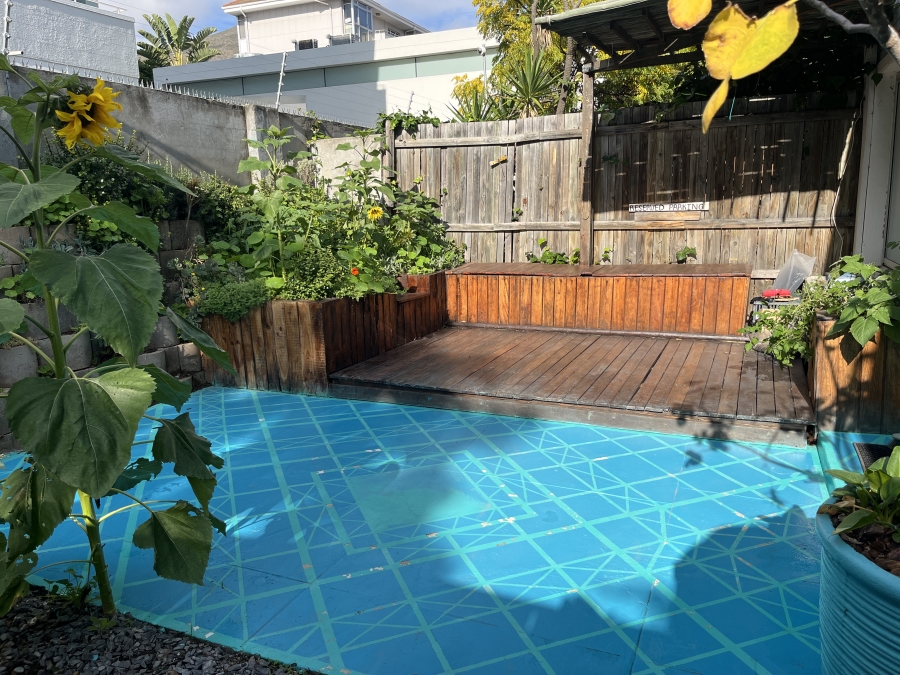 To Let 1 Bedroom Property for Rent in Sea Point Western Cape